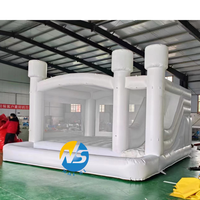 Château gonflable combiné blanc de 18x18 pieds avec toboggan et piscine à balles, idéal pour mariages et événements commerciaux, à vendre