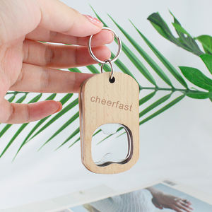 Ouvre-bouteille en hêtre Support de commande d'échantillon Logo personnalisé Ouvre-bouchon de bière en bois de poche avec <span class=keywords><strong>porte</strong></span>-clés - Product Image 4