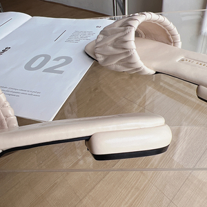 Sandales d'été 2025 à bout ouvert pour femme, nouvelles pantoufles plates tendance, vente chaude - Product Image 5