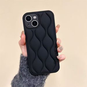 เคสโทรศัพท์สำหรับ iPhone 17 Pro Max แบบกันกระแทกเต็มรูปแบบ สีพื้นเรียบ ดีไซน์คล้ายเสื้อแจ็คเก็ต - Product Image 2