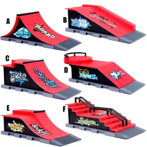 Heiße Verkäufe Finger Skateboard Skatepark Mini Schienen Finger Roller mit Metall Räder Skatepark Finger Board Wettbewerb arena