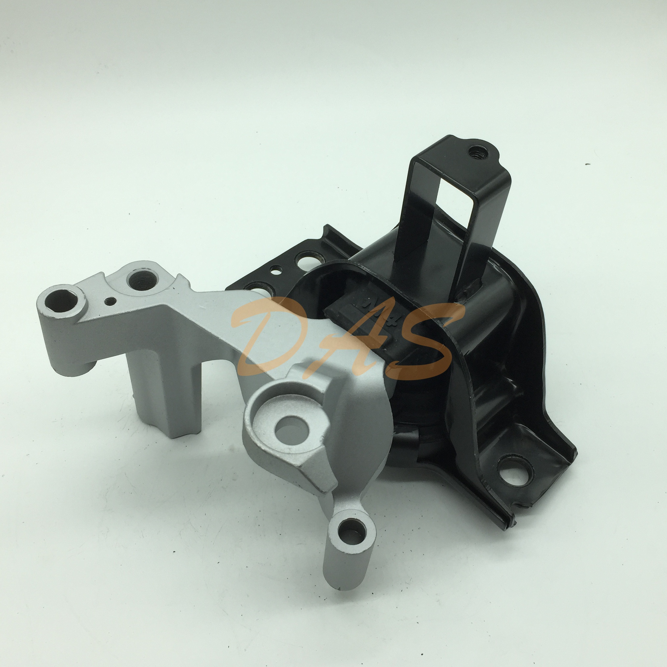 よしページ 132644Z011 Car Engine Valve Cover for 00 01 02 Nissan Sentra