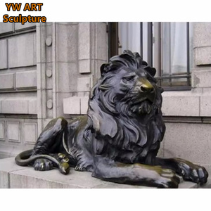 Moderna Statua di Leone in Bronzo Dorato a Grandezza Naturale con Stampa Digitale per Esterni - Product Image 4