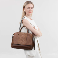 Sac fourre-tout de luxe en cuir gaufré python avec poignée chaîne, grande capacité, sacoche de travail pour femme