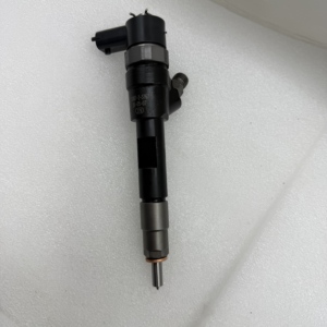 Injecteur de carburant diesel 0445110038 0445110110 0445110021 0445110280 0445110414 0445110652 pour moteur D19 / D20 / 4DE1 - Product Image 5