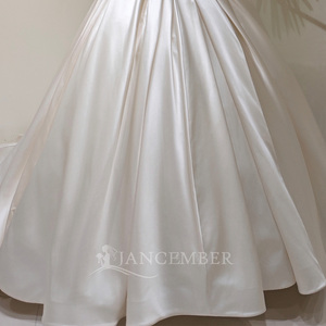 Robe de mariée moderne LY151 avec volants, appliques florales en cristal et broderies, longueur ras du sol, pour les fêtes féminines - Product Image 5