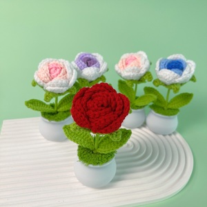 Flores de Rosa Artificiales Tejidas a Crochet, Coloridas y Creativas, en Maceta, Venta al Por Mayor - Product Image 5