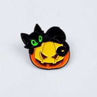 Épinglette en émail personnalisée en forme de citrouille, badge en métal Jack O'Lantern pour fête d'Halloween, cadeau promotionnel et souvenir