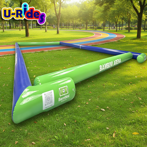 Terrain de football gonflable hermétique 3v3 sur mesure OEM pour arène sportive extérieure - Product Image 1