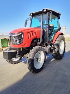 Tractor Potente de 70HP con Tracción en las 4 Ruedas, Capaz de Afrontar Cualquier Desafío Agrícola - Product Image 4