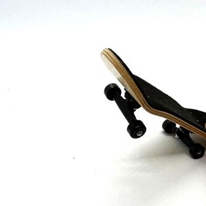 ชุดฟิงเกอร์บอร์ดไม้เมเปิลมืออาชีพขนาดเล็กพร้อมอุปกรณ์ครบชุด - Product Image 6