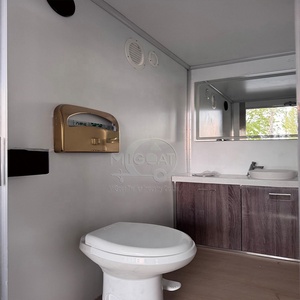 Remorque WC portable à double cabine, toilettes mobiles personnalisées pour mariages, chantiers de construction, festivals et locations en extérieur - Product Image 3