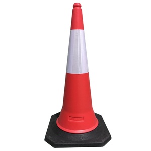 Cône de signalisation routière flexible en plastique réfléchissant avec base pour zone de travail et sécurité routière - Product Image 1