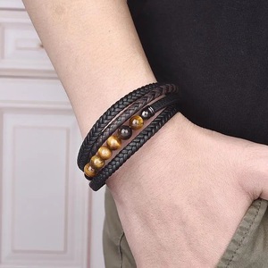 Bracelet en cuir véritable multi-couches avec perles en pierres semi-précieuses et fermoir magnétique en acier inoxydable 316L pour homme - Product Image 6