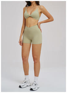 Ensembles de sport pour femmes en gros, vêtements de sport personnalisés, ensemble de tenue de sport pour femmes à séchage rapide, 2 pièces : soutien-gorge de sport dos nu et short cycliste - Product Image 6