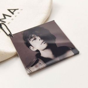 Promoción de Llegada: Llavero Creativo de Anime con Dijes Acrílicos Transparentes de Tres Capas con Movimiento y Vibración - Product Image 3