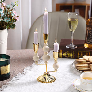 Aromathérapie française Scène <span class=keywords><strong>de</strong></span> dîner <span class=keywords><strong>de</strong></span> Noël Accessoires <span class=keywords><strong>de</strong></span> tournage <span class=keywords><strong>de</strong></span> <span class=keywords><strong>film</strong></span> et <span class=keywords><strong>de</strong></span> télévision Bougeoir en perles <span class=keywords><strong>de</strong></span> bois rétro créatif - Product Image 2