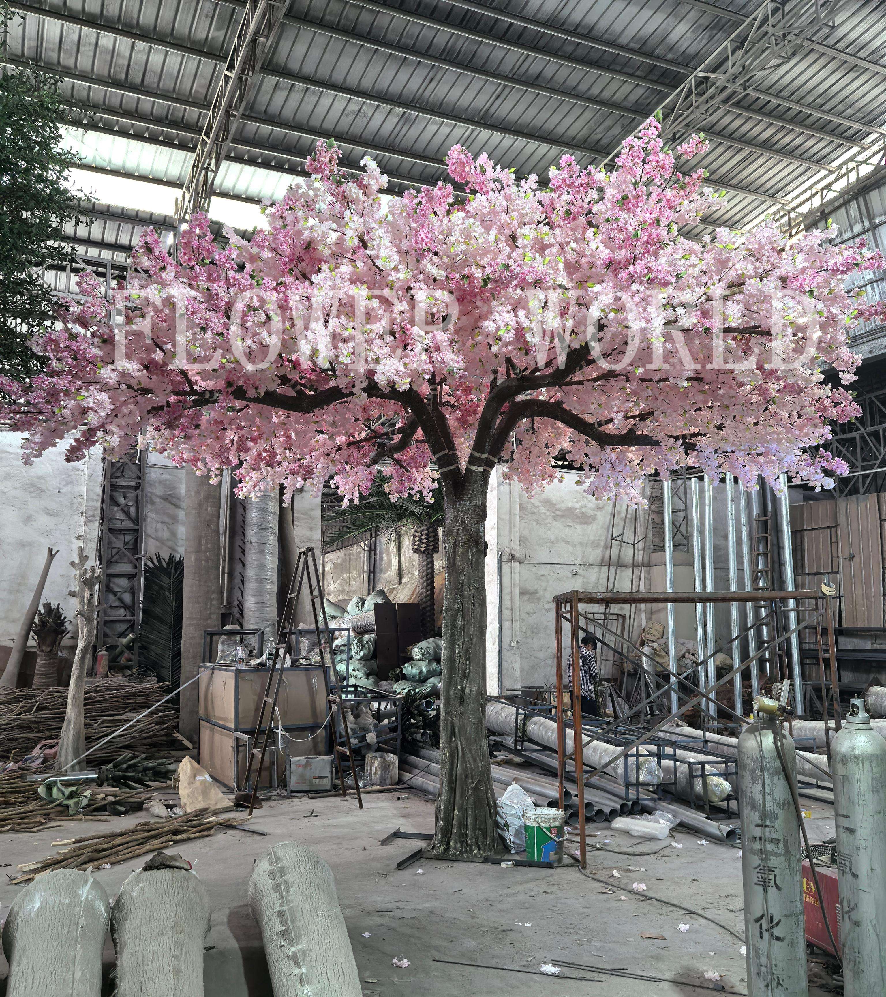 tree decorations weddings