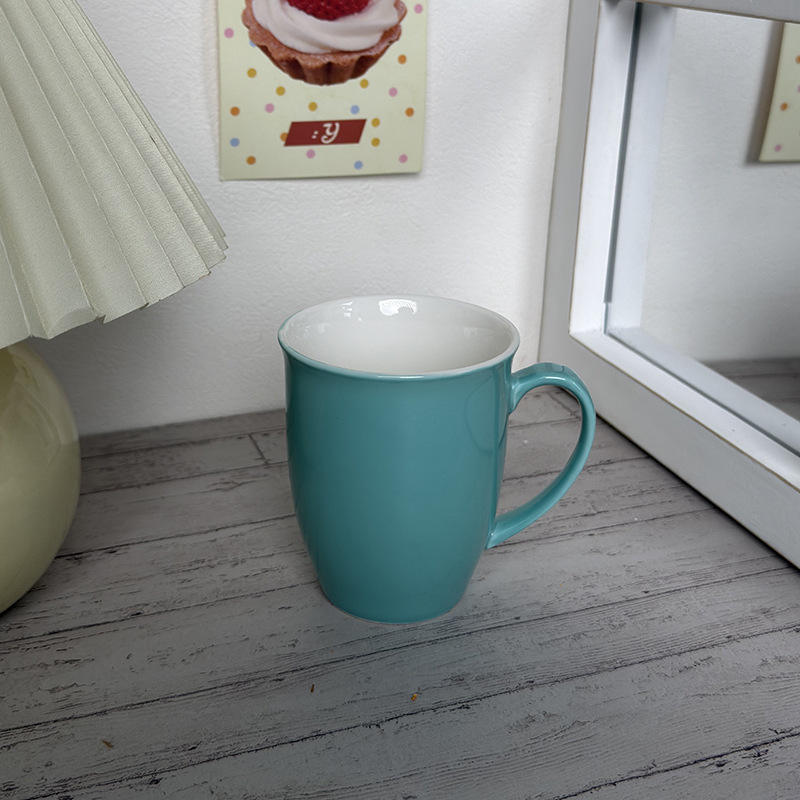 ถ้วยลิงตันสีน้ำเงิน