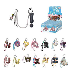 Auténtico para POP MART Lobubu MONSTERS Pin letra colgante caja ciega llavero figuras Material de felpa diseño aleatorio para el amor - Product Image 2