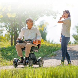 Fauteuil roulant électrique intelligent pliable portable pour les voyages en plein air, télécommande, pour personnes âgées - Product Image 6