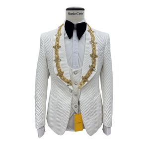 Elegante traje blanco <span class=keywords><strong>para</strong></span> hombre con bordado dorado, esmoquin de tres piezas <span class=keywords><strong>para</strong></span> boda - Product Image 1