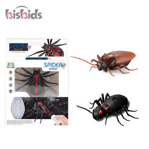 रिमोट कंट्रोल स्पाइडर यथार्थवादी डरावना शरारत खिलौने आर सी के लिए अवरक्त इलेक्ट्रॉनिक मकड़ी पार्टी या हेलोवीन मजाक उपहार बच्चों के लिए - Product Image 5