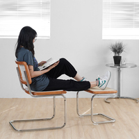 Repose-pieds en rotin avec structure en bois massif et métal, petite table d'appoint, tabouret de changement de chaussures d'entrée de style nordique vintage, table d'angle moderne décorative
