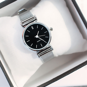 Montre pour femme élégante, style rétro européen et américain, tendance coréenne, simple, petite montre ronde à bracelet - Product Image 5