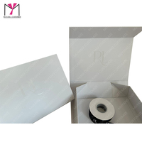 Boîtes cadeaux rigides magnétiques avec logo personnalisé, impression UV, estampage à chaud et ruban pour emballage de boutique