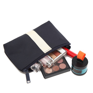 Petit kit de voyage à la mode bon marché personnalisé voyage d'affaires de la compagnie aérienne pour magasin de produits de beauté kit de voyage d'<span class=keywords><strong>avion</strong></span> de première classe - Product Image 4