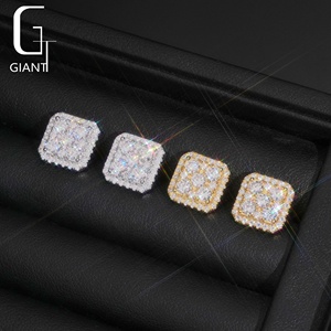 Bijoux Hip Hop à la Mode en Stock Local aux États-Unis, Boucles d'Oreilles Carrées en Moissanite Glacée VVS avec Fermoir à Vis, pour Hommes - Product Image 1