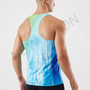 Gilet de sport personnalisé pour homme, respirant, 100 % polyester, imprimé par sublimation, pour marathon, course à pied et exercice - Product Image 3