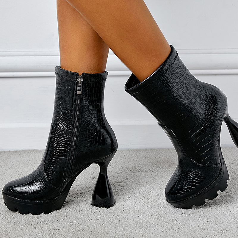 Amazon.com: Botas de piel de cocodrilo para hombre hechas a mano de piel de  vaquero occidental con puntera cuadrada marrón, Marrón : Ropa, Zapatos y  Joyería