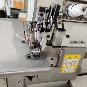 Máquina de Coser Overlock Industrial 3216 de Segunda Mano - Product Image 4