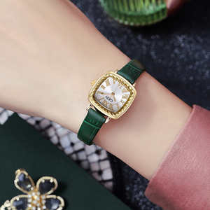 Reloj sencillo para mujer, pequeño y moderno, estilo cuadrado, nuevo reloj de cuarzo resistente al agua con correa de cuero - Product Image 4