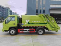 Tout nouveau Foton 4*2 Diesel route aspirateur balayeuse camion rue nettoyage véhicule route Pollution enlèvement véhicule