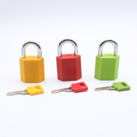 Vente en gros d'usine de cadenas en acier chinois, cadenas en plastique et nylon résistants au vent et à l'eau.