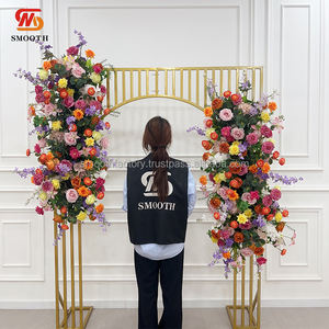 Camino de Mesa de Flores Hecho a Mano en Rosa y Naranja Personalizado LEDA, Decoración Suave para Bodas, Fiestas de Cumpleaños y San Valentín - Product Image 2