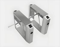 Pièces de plaque assemblées, pliées, soudées et découpées au laser en acier inoxydable brossé LeapX S304 pour accessoires de barrière de porte rotative RSYS
