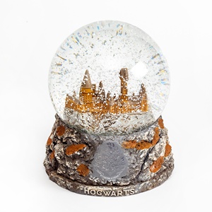 Globo de Nieve con <span class=keywords><strong>Castillo</strong></span> de Anime en Miniatura, Globo de Agua de Resina de Alta Calidad Personalizado de Fábrica, Bola de Nieve de Cristal Decorativa con Motivos de Películas Mágicas Británicas - Product Image 4