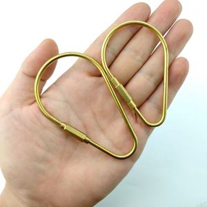 Mosquetón <span class=keywords><strong>de</strong></span> Metal en Forma <span class=keywords><strong>de</strong></span> <span class=keywords><strong>Pera</strong></span>, Color Dorado, con Cierre <span class=keywords><strong>de</strong></span> Rosca, para Camping y Senderismo al Aire Libre LFEDC - Product Image 5