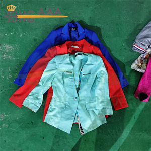 女式冬季旧货夹克和西装外套套装甲级二手溥仪品牌散装混合尺寸 - Product Image 3