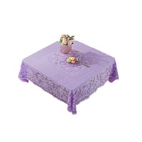 Nappe carrée en plastique de 134 cm à motif floral estampé or, style moderne, imperméable et anti-taches, idéale pour les banquets et événements