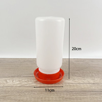Petit abreuvoir automatique pour poulet Abreuvoir pour poulet en rutine pour petit troupeau Fournitures efficaces pour oiseaux