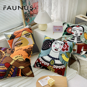Funda de Cojín para Sofá de Algodón Bordada a Mano con Diseño de Personajes de Fantasía, Estilo Picasso Clásico, Popular en India - Product Image 2