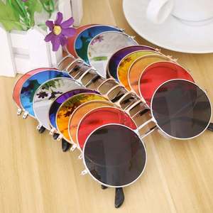 Lunettes de soleil rondes personnalisées avec logo, pas chères, pour hommes et femmes, verres miroir colorés UV400, monture en alliage, pour fêtes - Product Image 3