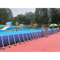 Piscine hors sol rectangulaire à structure en acier, adaptée à une utilisation familiale en extérieur