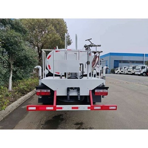 Camión Cisterna de Agua Chengli 4x2 Diésel, Camión Cisterna de Agua de 8 CBM con Motor y Motor Principal Disponible para la Venta - Product Image 5