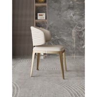 Chaise de salle à manger sans accoudoirs en cuir de luxe léger, mobilier de maison haut de gamme, design italien minimaliste en acier inoxydable